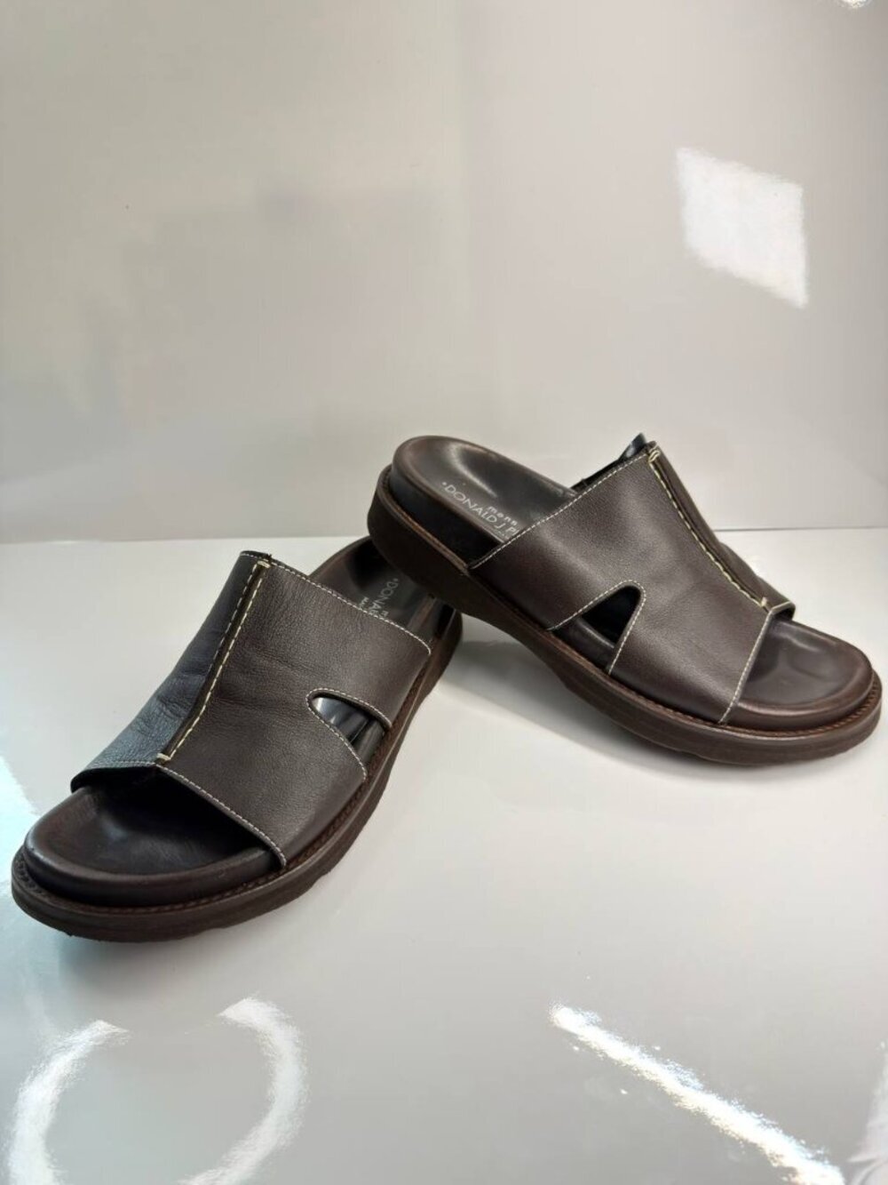 Donald J Pliner Men’s Leather Slides – Brown – Made in Spain – Size US 8